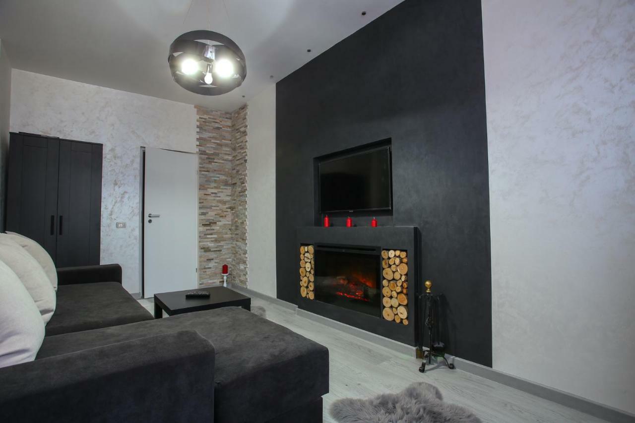 Simona Maria Apartment Букурещ Екстериор снимка