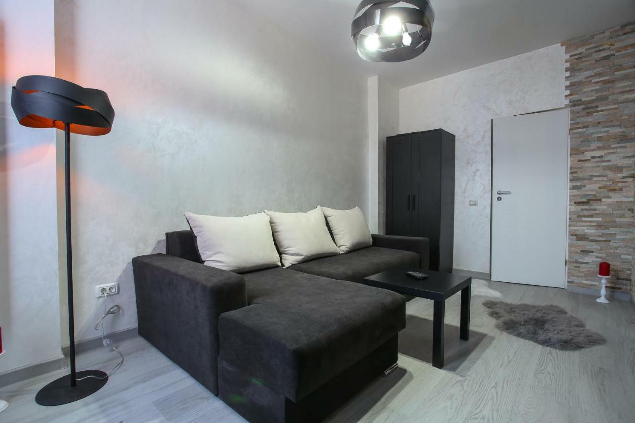 Simona Maria Apartment Букурещ Екстериор снимка
